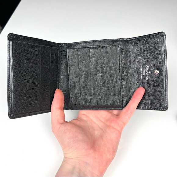 Louis Vuitton Epi Compact Wallet - Picture 6 of 8